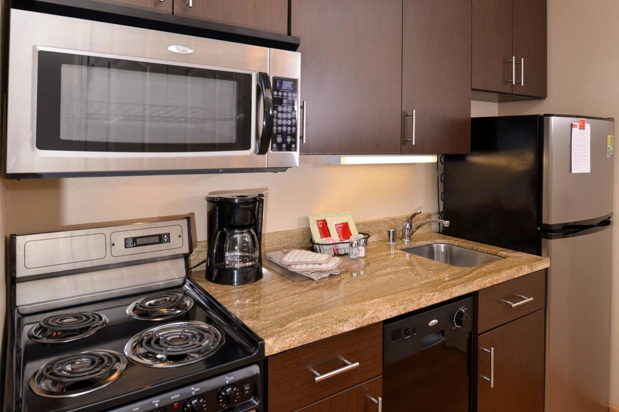 Towneplace Suites By Marriott Sacramento Roseville Exterior photo